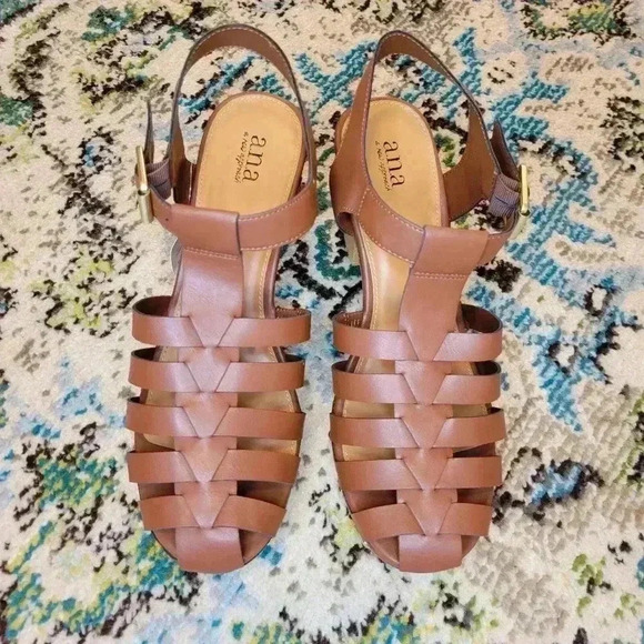 NWT A.n.a‎ Brown Strappy Closed Toe Block Heal Sandals, Size 11M - Picture 3 of 8